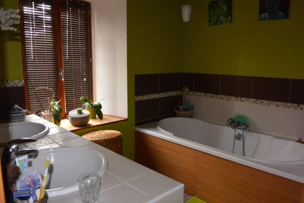 ポリニャック  Casa Floヴィラ エクステリア 写真